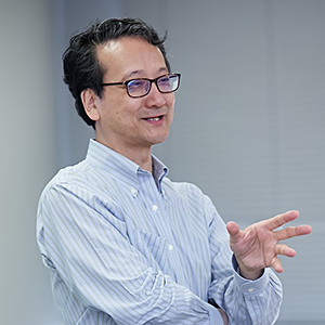 田中 洋 氏