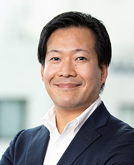 髙岡 森生 氏