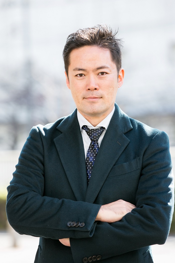 桑江 令 氏